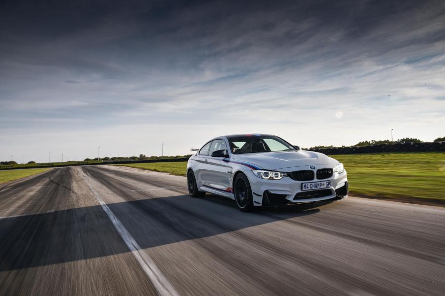  BMW M4 Coupe DTM Champion Edition 2017 года  (ZA) (фото 16 из 40)